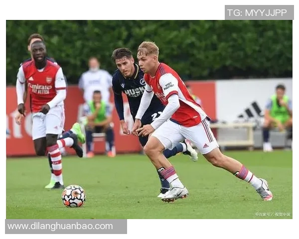 西安羽毛球队边路渗透战术分析与欧冠足球的启示探讨